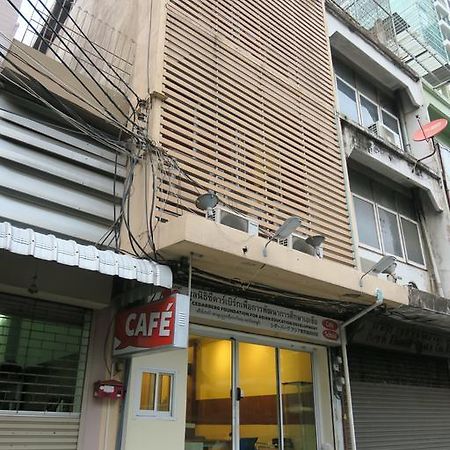 Cb Ekkamai Hotel Bangkok Ngoại thất bức ảnh