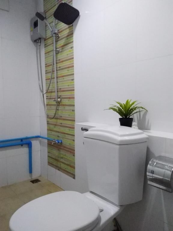 Cb Ekkamai Hotel Bangkok Ngoại thất bức ảnh